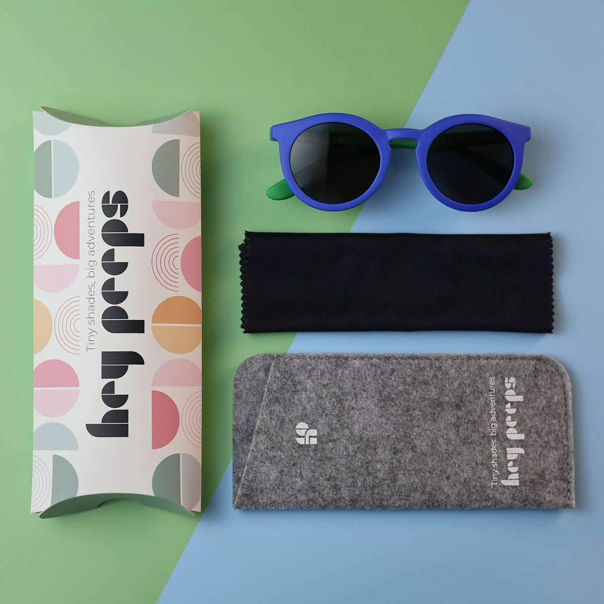 Retro Classics Blue & Green kids sunglasses with box, pouch and cleaning cloth